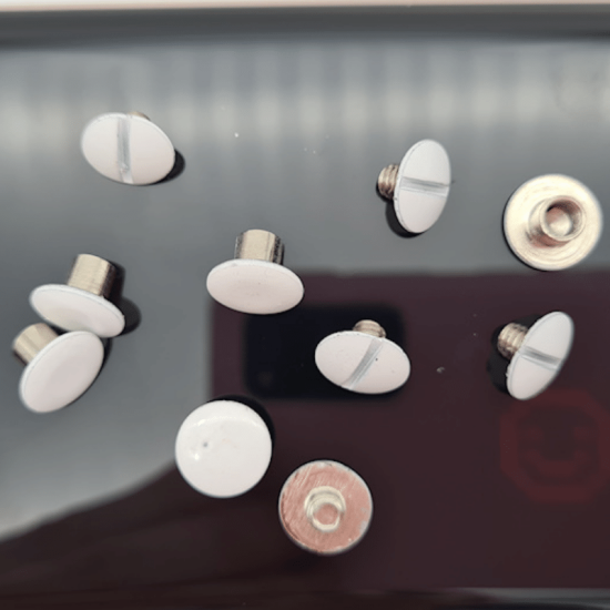 Preview: Buchschrauben 5mm weiß lackiert